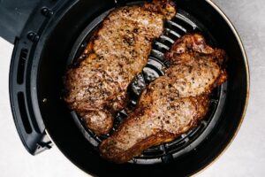 Read more about the article Reheating Steak In An Air Fryer : Complete Guide