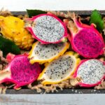 What does dragon fruit taste like?