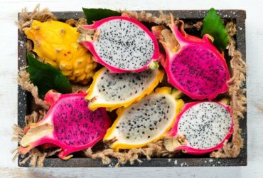 What does dragon fruit taste like?