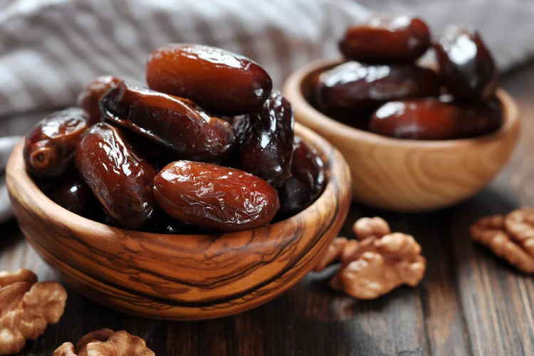 Read more about the article 10 Proven Health Benefits Of Dates