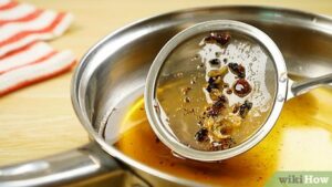 Read more about the article Different Ways to Remove Oil Residue in Cooking:Traditional and Modern Techniques